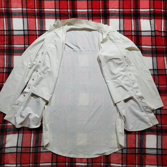 Aday Something Borrowed White Shirt With Face Design Size Small - Picture 9 of 14